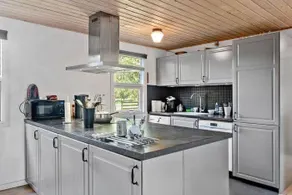 House with barbecue - Image 3