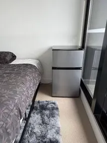 Agréable chambre privée avec piscine | Parfaite pour le travail à distance - Image 3