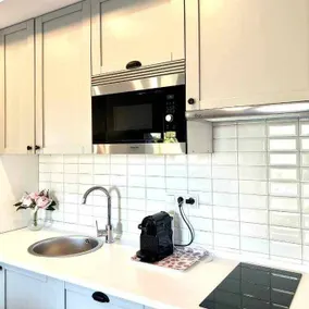 Fully equipped pleasant holiday home with garden, private pool & BBQ | Lake view | Dogs allowed - Image 5