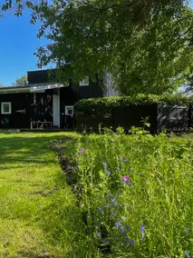 Holiday home with terrace & BBQ - Image 4
