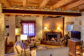 Child-friendly lovely cottage with terrace, garden & pool | Mountain view - Image 2