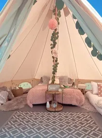 Charming Bell Tent in the Welsh Countryside near Snowdonia National Park - Image 4
