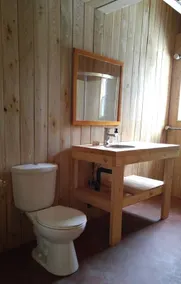 Off-grid homestead (West guest bedroom) - Image 5