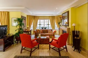 Fully equipped spacious house with terrace, private pool & barbeque - Image 3