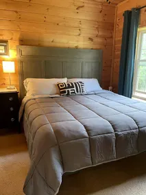 Pristine and Cozy Cabin Rental Overlooking Pond near Rochester, New York - Image 4