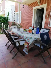 Holiday home with terrace - Image 5