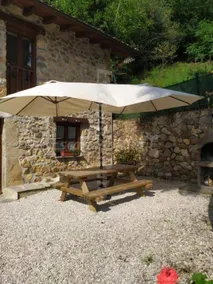 Cottage with BBQ, garden & terrace | Mountain view - Image 3