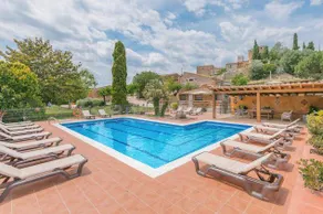 Cottage with BBQ, terrace & garden | City view - Image 3