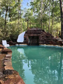 Fun for All Ages: Treehouse with Waterfront Deck for Families in Grimes County, TX - Image 5
