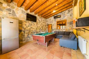 Cottage with terrace, garden & BBQ | Garden view - Image 5