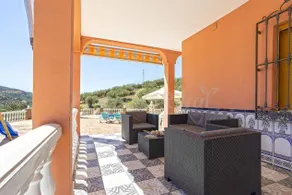 Cottage with barbeque, pool & garden | Mountain view - Image 5