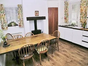 Cottage with terrace, garden & barbeque - Image 3