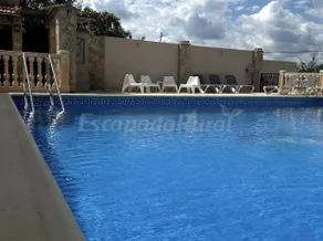 Child-friendly pleasant cottage with pool, terrace & garden | Mountain view | Next to the beach | Pets are welcome - Image 2