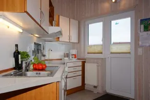 House with garden, sauna & BBQ | Water view - Image 3
