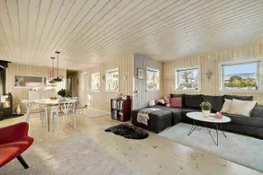 Fully equipped nice holiday home with terrace & BBQ - Image 2