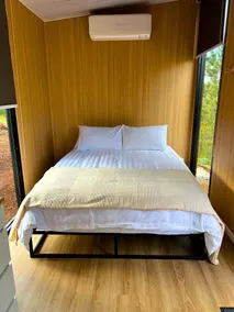 Tiny House Getaway with BBQ and Outdoor Fire Pit in Nashdale, Australia - Image 4
