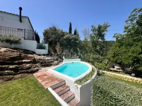 Cottage with pool, barbecue & terrace | Mountain view - Image 2