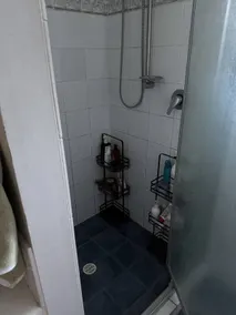 Chambre chez l'habitant avec terrasse et jardin - Image 2