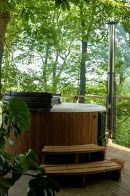 Luxurious Tree House Ideal for a Private Escape in Hereford, England - Image 5