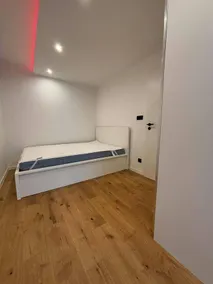Private room - Image 4