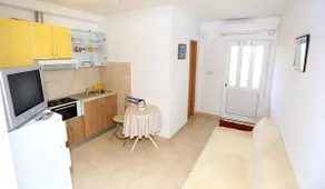 Apartamento vacacional con terraza, barbacoa y jardín - Image 4