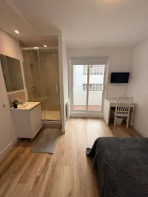 Private room with terrace - Image 4