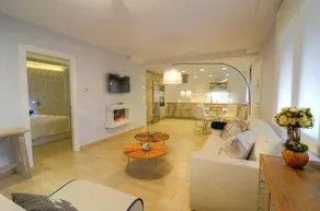Cottage with terrace, garden & BBQ | Garden view | Pets allowed - Image 3