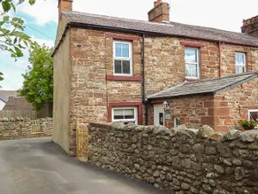 Family-oriented charming cottage with terrace & garden | Pets allowed - Image 2