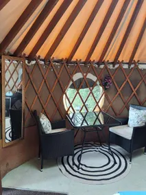 Peaceful Hilltop Luxury Yurt on Small Farm off East Devon Coast, England - Image 2