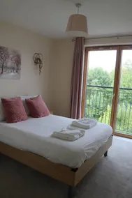 Children-friendly charming flat - Image 5