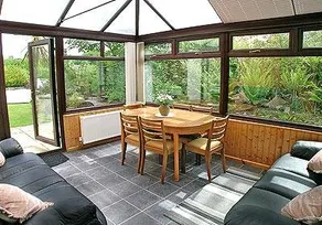 Family-friendly cottage with garden | Pet-friendly - Image 4
