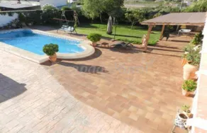 Child-friendly cottage with garden, terrace & pool | Mountain view | Dogs allowed - Image 3