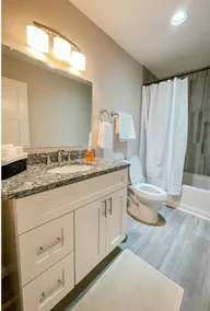 MODERN AND COZY CONCORD ESCAPE 2BD/1BTH APT - Image 5