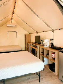Luxury Safari Tent by the San Marcos River - Ideal for a Glamping Vacation near Kingsbury, Texas - Image 4