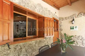 Cottage with terrace, barbecue & garden | Mountain view - Image 5