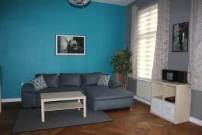 Flat with terrace - Image 2