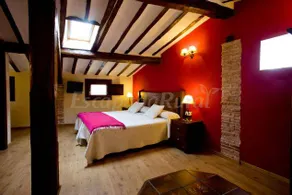 Family-oriented beautiful cottage with terrace | City view | Pets allowed - Image 5
