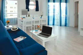 Apartment with terrace, garden & pool - Image 2