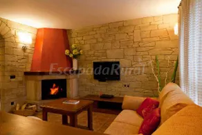 Cottage with terrace, barbeque & hot tub | Nature view | Pets are welcome - Image 3