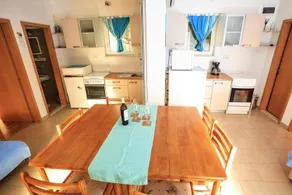 Pleasant house with BBQ, garden & terrace - Image 3