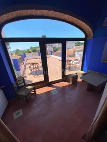 Lovely cottage with pool & terrace | City view | Pets allowed - Image 3