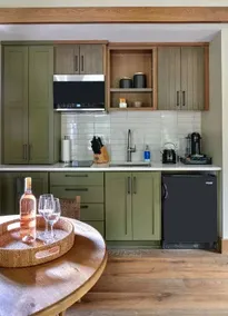 Children-friendly ample cabin with barbecue & pool | Golf view - Image 3
