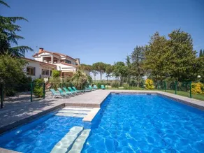 Cottage with garden, pool & sauna | Garden view - Image 3
