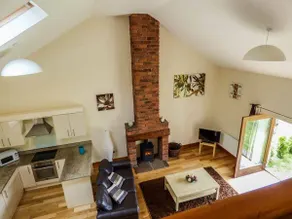 Cottage avec jardin et terrasse - Image 3