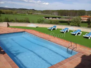 Cottage with terrace, barbecue & pool | Garden view - Image 4