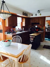 Warm and Welcoming Family (Guest room - west facing) - Image 5