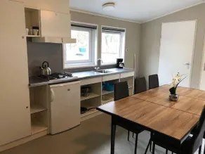 Maison avec terrasse et jardin - Image 3