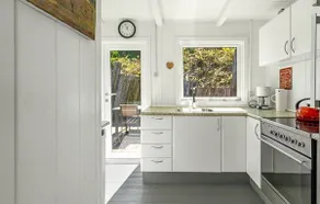 Fully equipped wonderful house with garden, barbeque & terrace | Sea view | Beach nearby - Image 5