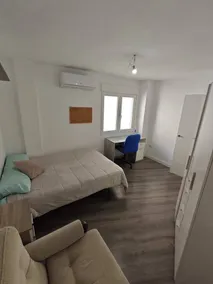 Private room with terrace - Image 4