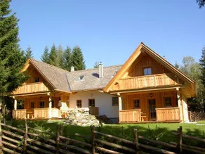 Holiday home with sauna, garden & terrace - Image 2